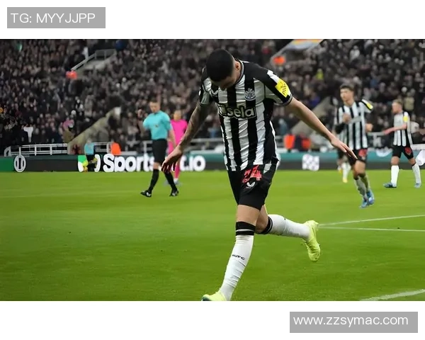 埃迪-豪：查洛巴撞倒戈登是清晰的点球，他底子没冲着球去的